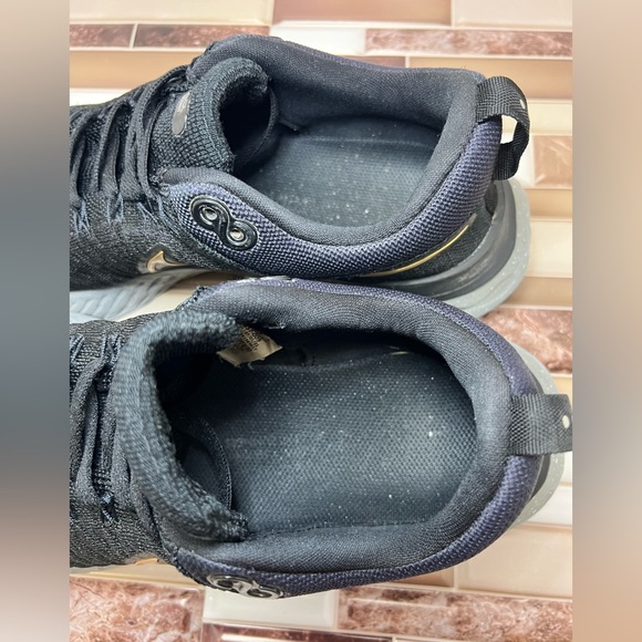 Nike React Infinity Run Flyknit 2(MEN) size 9 - Picture 14 of 16